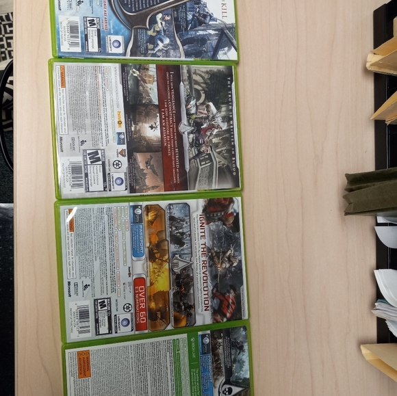 Assassin’s Creed I, 2, 3, 4 Black Flag Xbox 360 Video Games Lot of 4 Games - Picture 8 of 10